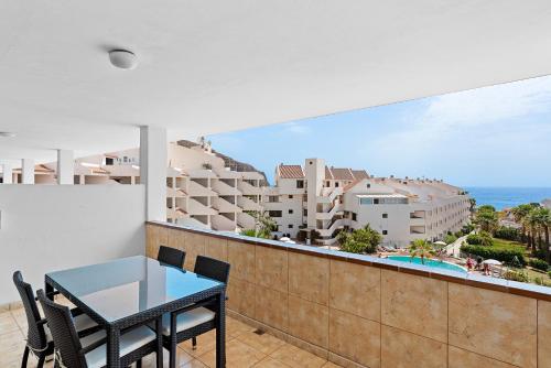Paloma Beach Apartments - image 14