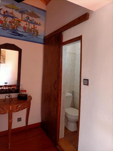Twin Room with Garden View image 8