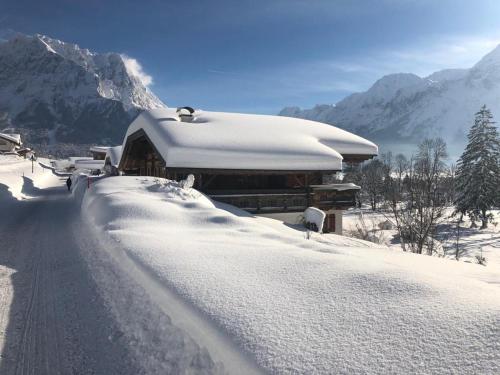 Zugspitzchalet Lermoos