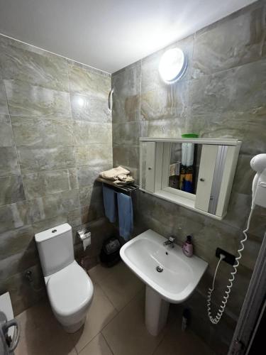 H&A Guest House - image 11
