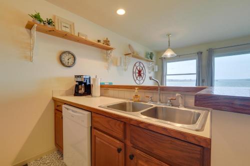 Beachfront Onekama Vacation Rental with Balcony! in Onekama, USA