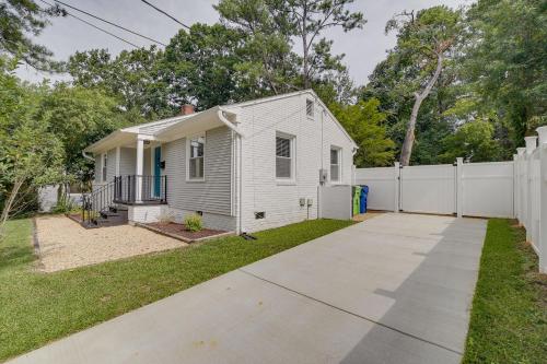 Modern Raleigh Vacation Rental about 3 Mi to Downtown!