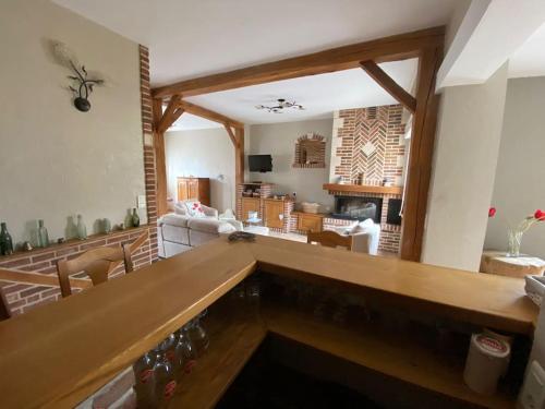 Pub/Lounge, Maison Au champ du souvenir 5 chambres 8 personnes in Albert