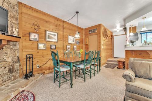 7 Springs Ski & Mountain Adventure Condo condo