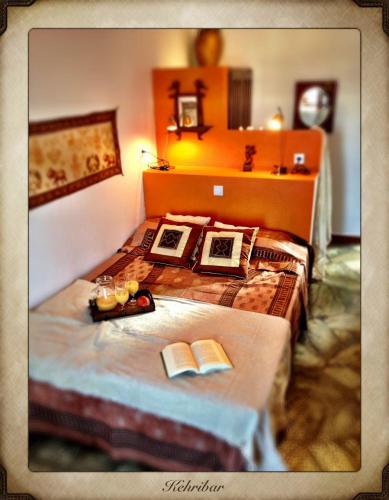 Double Room with Balcony image 5