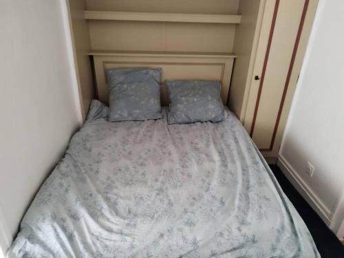 Appartement avec une très grande terrasse. Marais