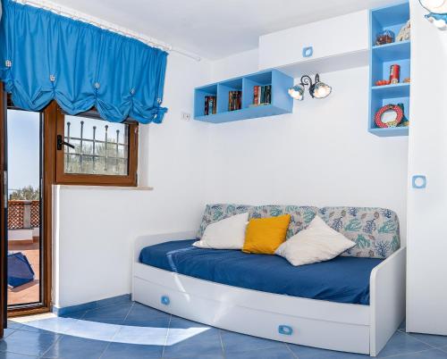 3 bedrooms, 10 beds