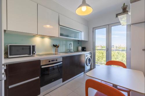 Lovely 1 BDR Apartment With Pool by LovelyStay, Lisabon (fotografie 4)
