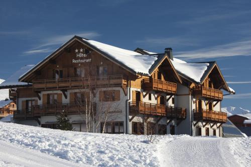 Chalet-Hôtel Le Beausoleil, The Originals Relais (Hotel-Chalet de Tradition) - Hôtel - Fontcouverte-la-Toussuire