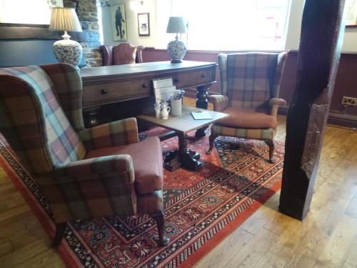 Dog House Hotel by Greene King Inns - image 7