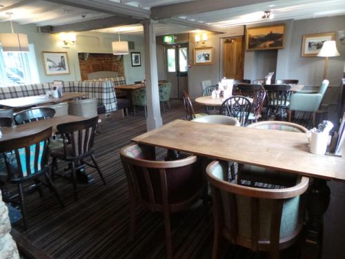 Dog House Hotel by Greene King Inns - image 6