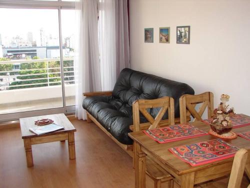 Apartamento para 2 personas moderno balcon a la calle - image 4