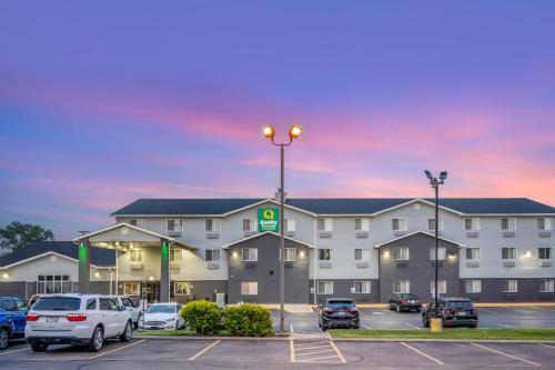 Quality Inn & Suites Quality Inn & Suites