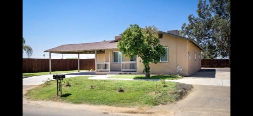 Entire cozy home in Madera (Kalifornia)