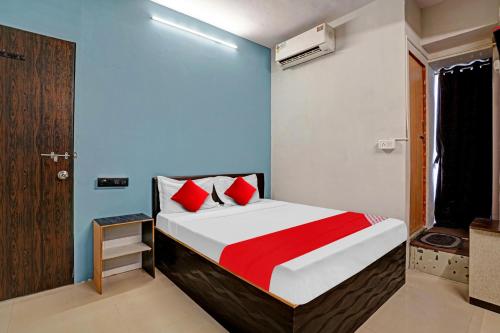 OYO Flagship 81234 Hotel Velvet Rooms