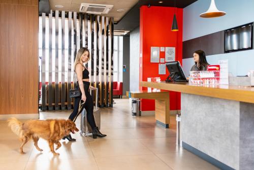 ห้องอาหาร, Ibis Guaratingueta Aparecida - Circuito da Fe in กวาราตินกิวต้า