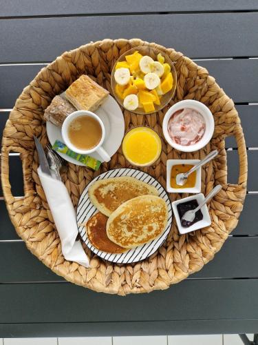Villa Théo , chambre d'hôtes , petit déjeuner, table d'hôtes 2