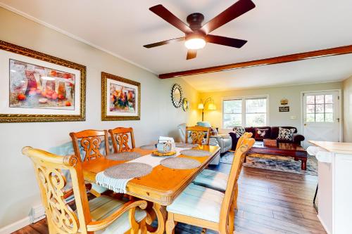 High Country Cottage in Newland, USA