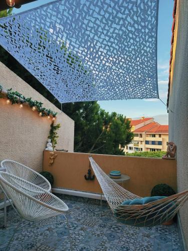 Appartement Vintage 90 m2 DUPLEX classe near Physalis Patisserie Boulangerie