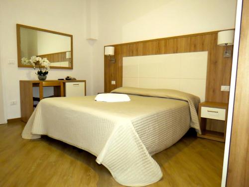 Double or Twin Room - Disability Access - Ground Floor