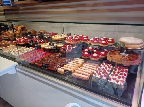 Best view, pool and spa on the Champagne vineyard in Saint-Thierry