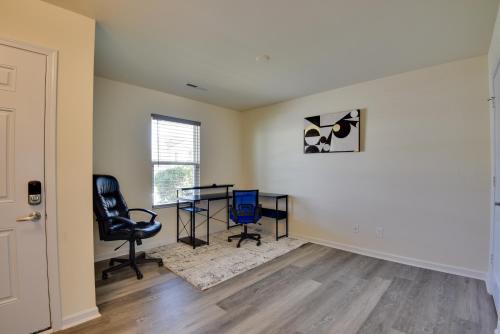 Spacious Gastonia Home with Pool Access! Spacious Gastonia Home with Pool Access!