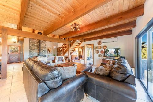 Yosemite Cowboy Cabin in Oakhurst