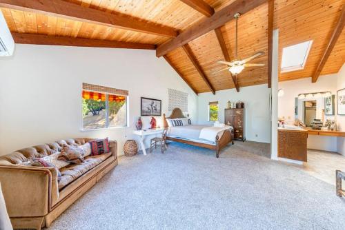 Yosemite Cowboy Cabin in Oakhurst