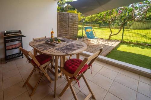 Faciliteiten, Spacieux T2 avec exterieur : Chez Thomas in Les Trois Ilets