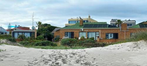 14 Penguin Place, Melkbosstrand