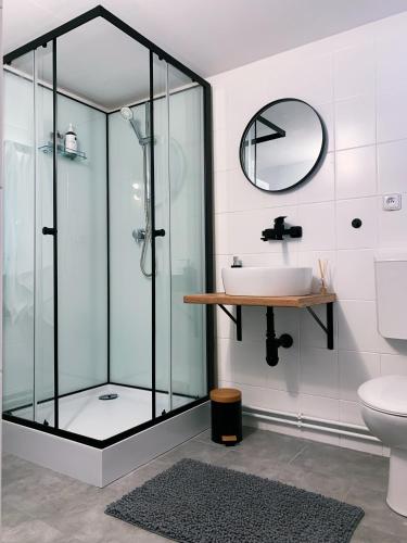 Zuhanyzó, Zahradní 6 (Zahradni 6) in Velké Pavlovice