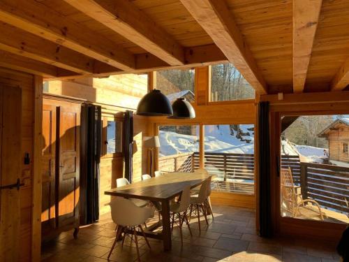 Superbe CHALET (14 personnes) & SAUNA au pied du Mont Blanc