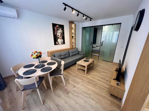 LOCATION ! Sofia Opera View Apartment next to ALEXANDER NEVSKY CATHEDRAL, Sofia (Foto 2)