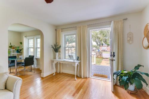 Chic Front Royal Retreat Near Shenandoah River! in Front Royal, USA