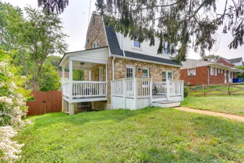 Chic Front Royal Retreat Near Shenandoah River!