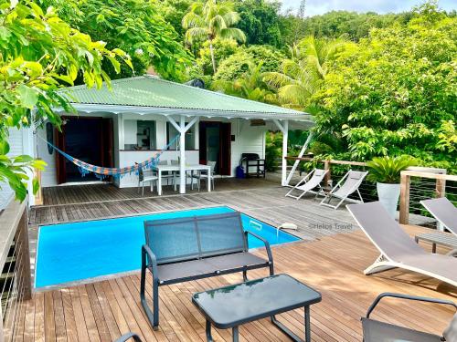 Vista Exterior, Case Coco Pointe Batterie. Piscine, vue mer, 4 p. in Deshaies