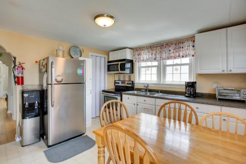 North Wildwood Vacation Rental Walk to Beach! in Wildwood, USA