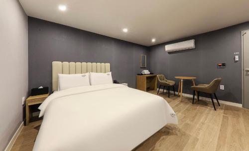 1 double bed