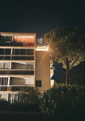 Appartement Vintage 90 m2 DUPLEX classe near Physalis Patisserie Boulangerie