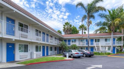 Motel 6-Costa Mesa, CA