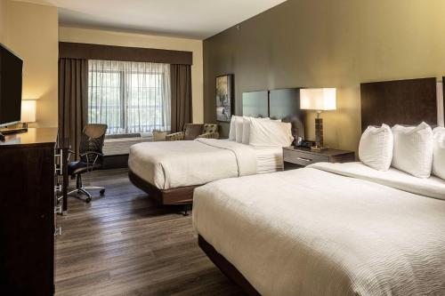 Best Western Plus Franciscan Square Inn & Suites - Steubenville