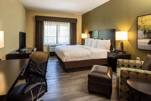 Best Western Plus Franciscan Square Inn & Suites - Steubenville