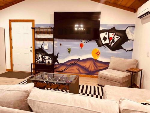 A Cozy Cabin Escape in Tijeras-Hot Tub-Game room-Pet Friendly!