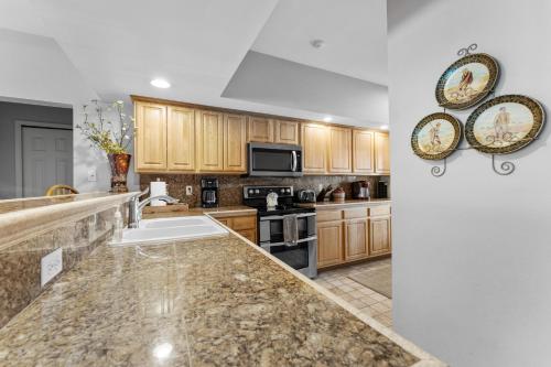 Green Mountain Grand Condo - image 11