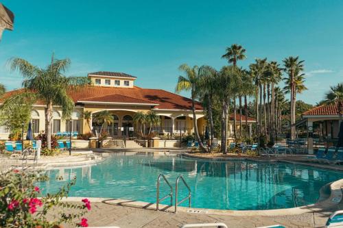 Roomy House Near Disney With Resort Pool And Patio Bbq - Kissimmee, FL