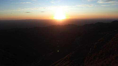 Apkārtne, Ruta 20 HOUSE Quines in Quines