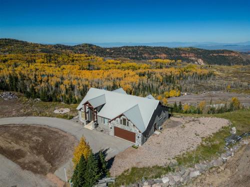 Slopes Loft - image 6