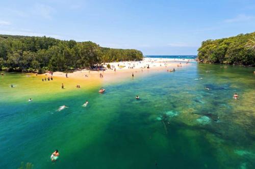 Surrounding environment, The Sandbar House, Royal National Park, waterfront beach house in Bundeena