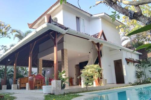 private villa in seminyak with 2 bedrooms & pool
