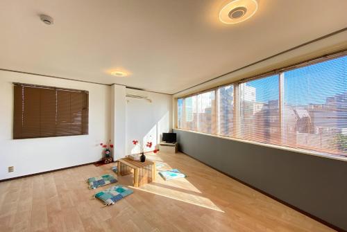 Uhome Mitomi Home 3F, Tokyo